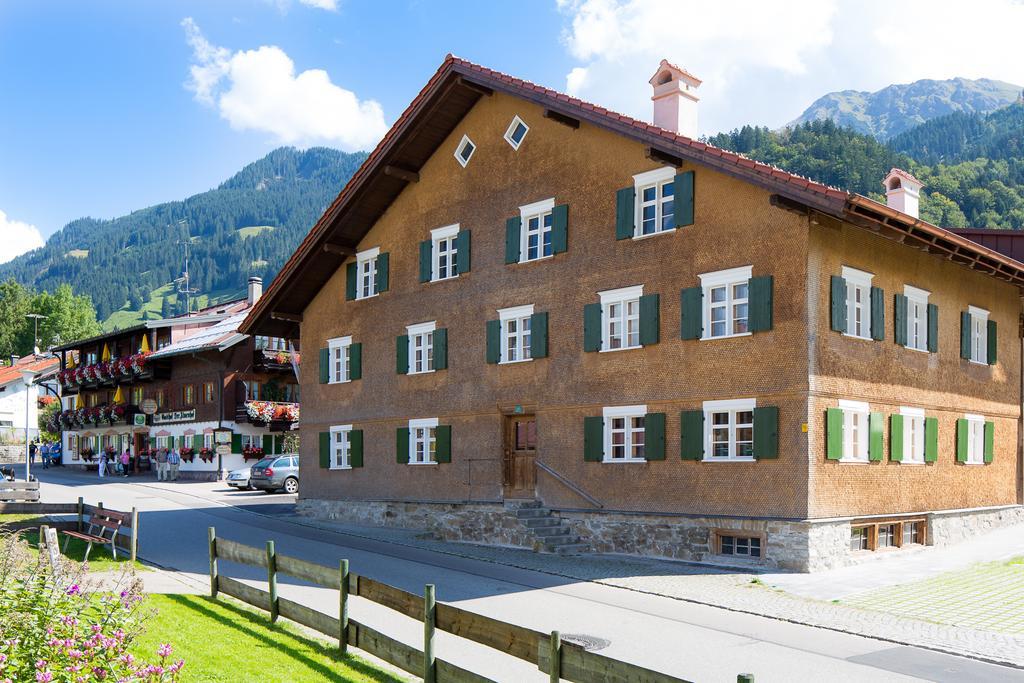 "Viktoria Apartments" - Annehmlichkeiten Von 4-Sterne Familien-Und Wellnesshotel Viktoria Koennen Mitgenutzt Werden Oberstdorf Dış mekan fotoğraf